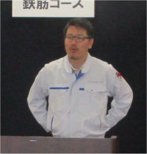 川村氏